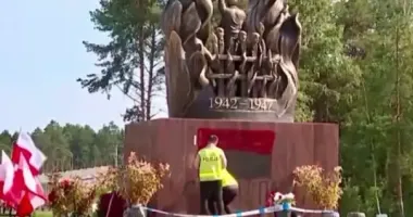 Розмальований пам'ятник і слід РФ: що відомо про справу 17-річного українця в Польщі