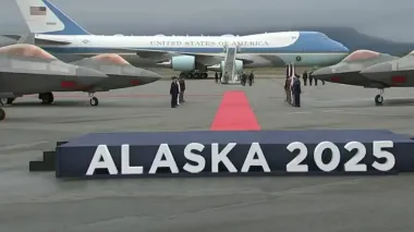 Trump's plane lands in Anchorage