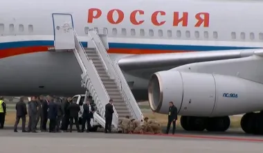 Дочь Келлога призвала наказать тех, кто заставил солдат США стелить дорожку Путину