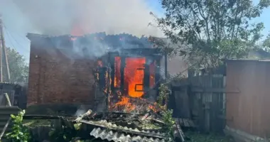 Россияне атаковали дома в Харьковской области