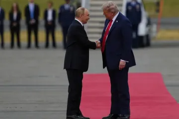 Ukrainians hit out at Trump rolling out red carpet for ‘tyrant’ Putin
