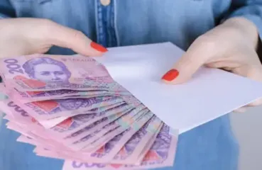 Мінімальна зарплата у 2025 році: коли зростуть виплати