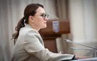 Уряд дозволить виїзд молодим українцям