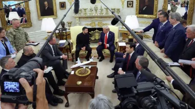 Zelenskyy's attire draws attention again at White House, this time earning praise