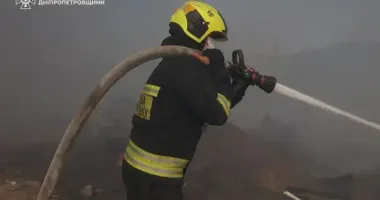Масштабный пожар: на Днепропетровщине загорелась свалка
