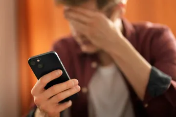 "Самая нелепая вещь": ИИ дал пользователю Google странный непрошеный совет (фото)