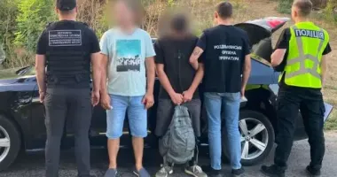 Правоохоронці затримали жителя Одеси, який незаконно переправляв чоловіків до Молдови