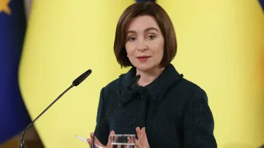 Опрос: партия Санду лидирует, но теряет шанс на большинство в парламенте