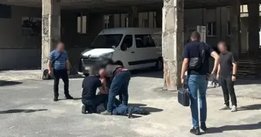 На Житомирщині посадовець міськради вимагав 100 грн за кожен кубометр заготовленої деревини