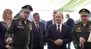 У бывшего зама Шойгу конфисковали 23 машины, дом Булгакова и кортик Люфтваффе
