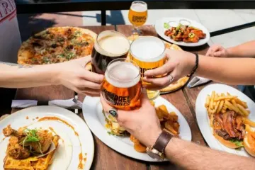 Что съесть с пивом: эти закуски делают напиток в разы вкуснее