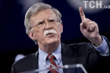 У будинку затятого критика та ексрадника Трампа провели обшуки: що шукало ФБР