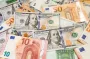 Курс валют на вихідні, 23-24 серпня: скільки коштують долар, євро і злотий