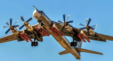 РФ готовит новый массированный удар: на авиабазах замечены Ту-160 и Ту-95МС с ракетами, — мониторы
