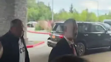 Лавров пояснив, що хотів сказати светром з написом "СССР" на Алясці