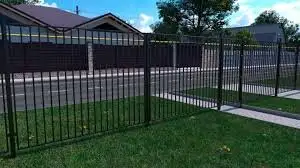 Правила встановлення паркана між ділянками: щоб не посваритися з сусідами