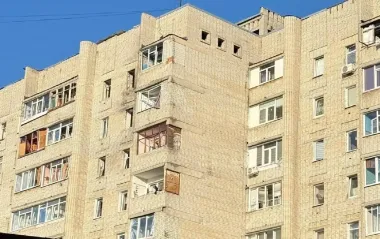 В Сумах российские дроны попали в жилой дом и АЗС: есть пострадавшие (фото)
