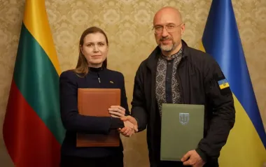 Украина и Литва запустят совместное производство дальнобойных беспилотников, - Шмыгаль