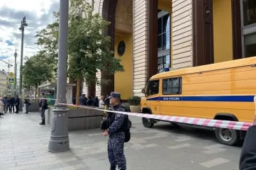 Взрыв в центре Москвы: СМИ называют инцидент "хлопком", среди раненых сотрудник ФСБ (фото)