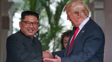 Трамп заявил, что "очень хорошо ладит" с Ким Чен Ыном и хочет с ним еще одну встречу