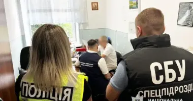 На Хмельниччині двох екс-посадовців підозрюють у розкраданні 11 млн грн на забудові лікарняного корпусу