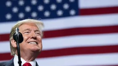 Трамп подписал указ об уголовном преследовании за сожжение американского флага