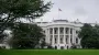 После введения Трампом ужесточенного наказания за надругательство над знаменем: мужчина сжег флаг США возле Белого дома