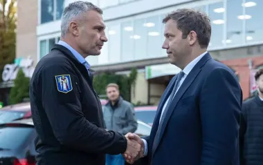 Кличко обговорив з віце-канцлером Німеччини гарантії безпеки і допомогу Україні