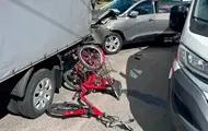 В Киеве в ДТП погиб водитель трехколесного велосипеда