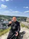 Чи є гріхом доношувати речі померлих: священник відповів