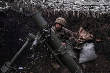 Russian attack kills 3 and injures 12 in Ukraine's capital