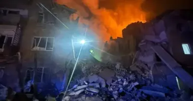 Нічна атака на Київ: загиблі, десятки поранених і масштабні руйнування