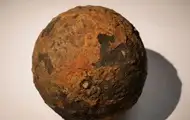 На Хортиці знайшли чавунне гарматне ядро XVIII століття