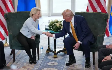 Урсула фон дер Ляєн поговорила з Трампом після масованої атаки РФ на Київ