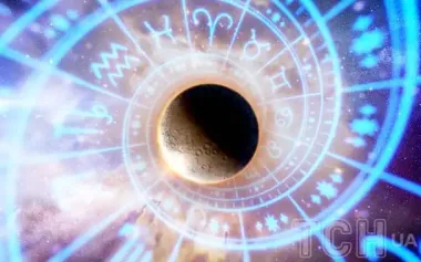 Гороскоп на лунное затмение 7 сентября 2025: ждет все знаки зодиака