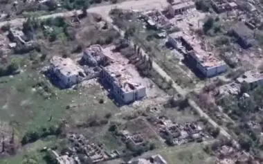 Airstrike hits Russian assault troop gathering point in Torske. VIDEO