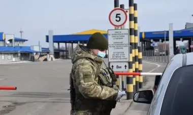 Зниження мобілізаційного віку чи війна роками: військовий пояснив дозвіл на виїзд за кордон