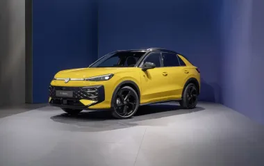 Volkswagen показав стильний кросовер T-Roc другого покоління: ось як він виглядає