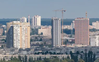 ЖК на території вишів: чому службові квартири опиняються у приватних руках
