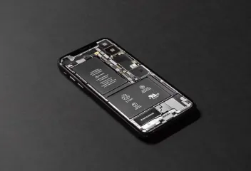Главный недостаток литиевых аккумуляторов устранен: как они станут на 50% мощнее