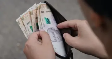 Стало известно, какую среднюю зарплату получают украинцы