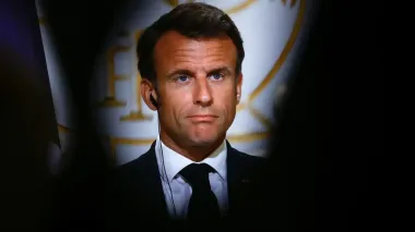 Macron: If Putin avoids meeting with Zelenskyy, Trump must respond