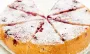 Бисквит со сливами: вкусная домашняя выпечка для тех, кто не любит проводить много времени на кухне