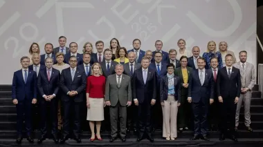 Єврокомісарка з питань розширення і глави МЗС обговорили подальшу підтримку України