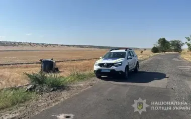 Lexus runs into ditch in Odesa region - woman killed, 5-year-old injured; media say driver was Reni Mayor Ihor Pliekhov. PHOTOS