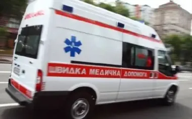 Russians shell medical facility in Kherson: six civilians wounded