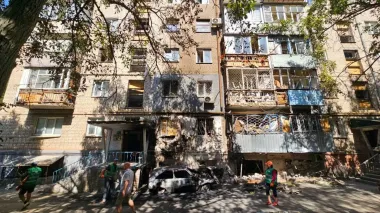 Росія атакувала Херсон: загинула жінка, шестеро людей поранені
