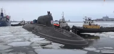Пустит "Цирконы" с полюса: напугает ли США подводный крейсер "Пермь" РФ в Арктике