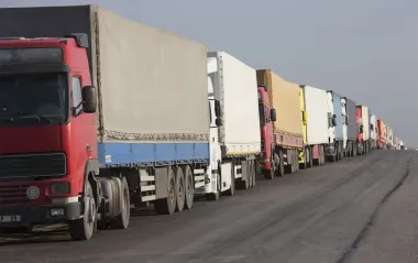 У Києві обмежили рух вантажівок: як перечекати спеку без штрафів