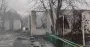На Харьковщине вооруженный мужчина в балаклаве ограбил женщину и сжег ее дом